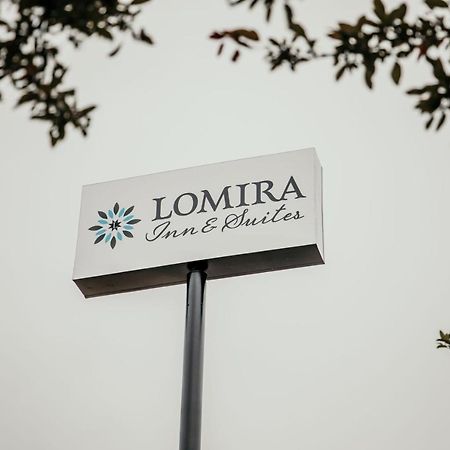 Lomira Inn And Suites ภายนอก รูปภาพ